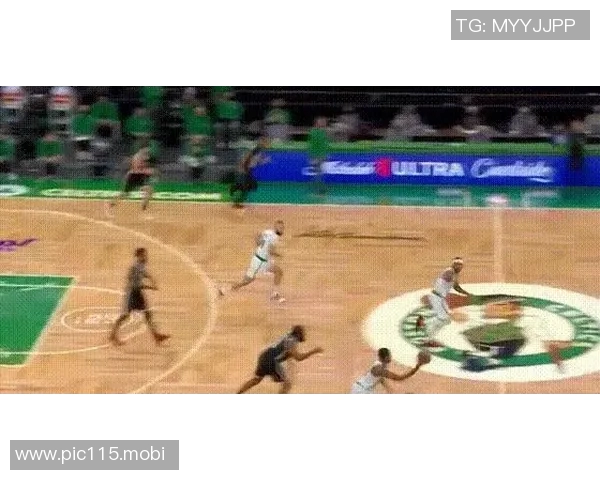 追梦全场6投0中,为本场勇士全队唯二没有得分的球员之一